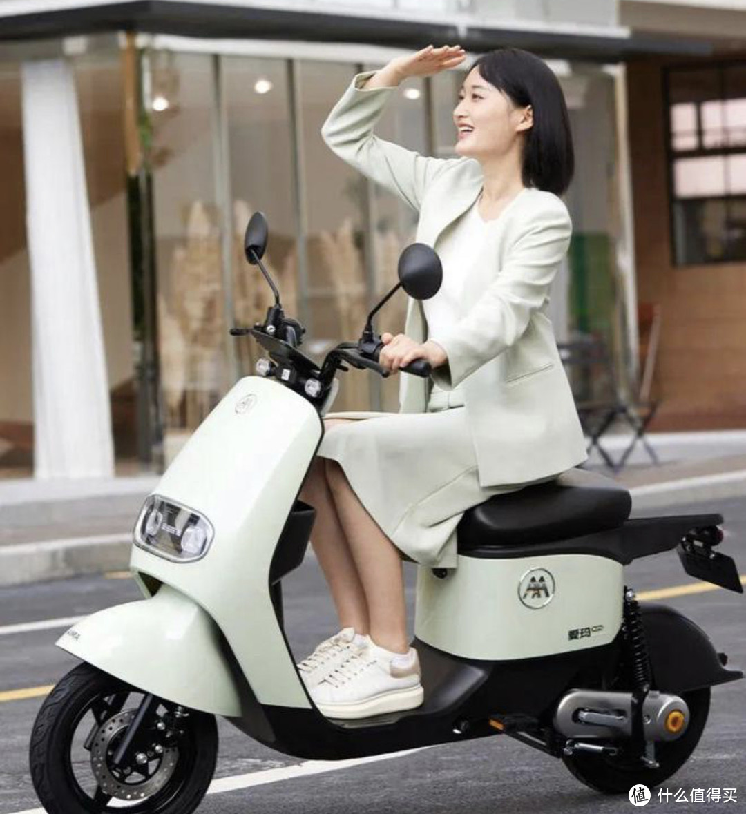 颜值党看过来,男女生都有~2024高颜值电动车推荐~爱玛篇~